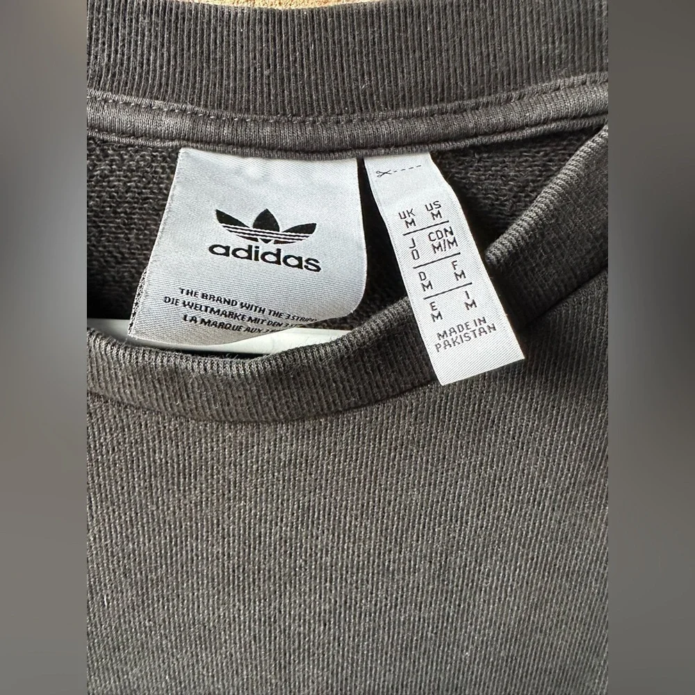 Adidas Men's Gray Crewneck Sweater